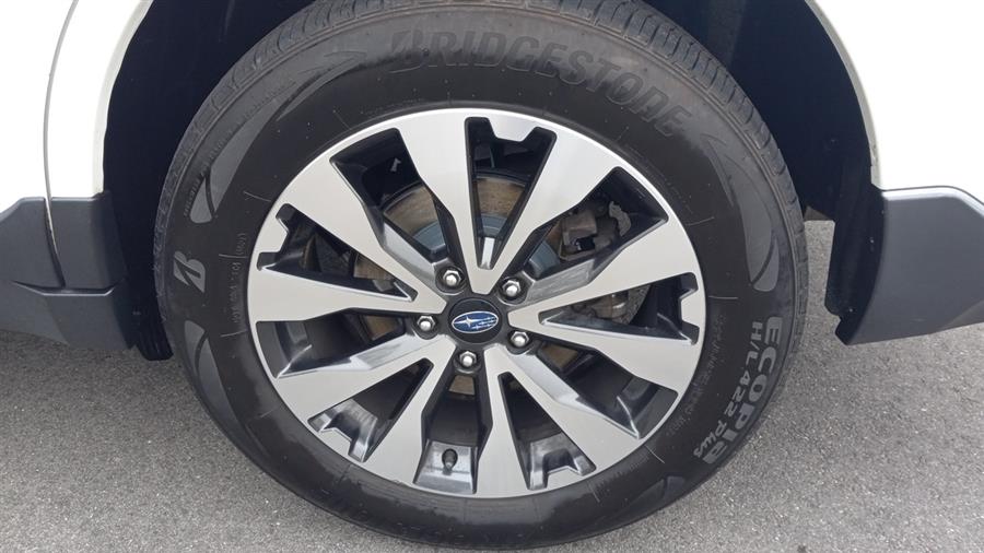 2017 Subaru Outback 2.5i Limited, available for sale in Old Saybrook, Connecticut | Saybrook Auto Barn. Old Saybrook, Connecticut 2017 Subaru Outback 2.5i Limited, available for sale in Old Saybrook, Connecticut | Saybrook Auto Barn. Old Saybrook, Connecticut