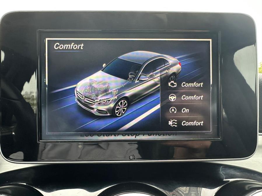 2015 Mercedes-Benz C-Class 4dr Sdn C300 4MATIC, available for sale in Linden, New Jersey | Champion Used Auto Sales. Linden, New Jersey 2015 Mercedes-Benz C-Class 4dr Sdn C300 4MATIC, available for sale in Linden, New Jersey | Champion Used Auto Sales. Linden, New Jersey