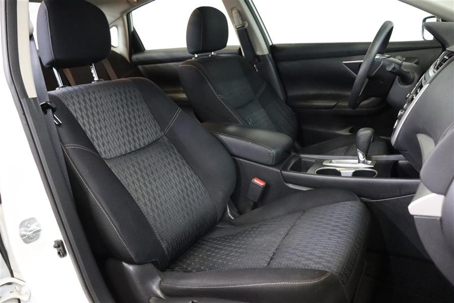 2016 Nissan Altima 2.5, available for sale in Paterson, New Jersey | Fast Track Motors. Paterson, New Jersey 2016 Nissan Altima 2.5, available for sale in Paterson, New Jersey | Fast Track Motors. Paterson, New Jersey