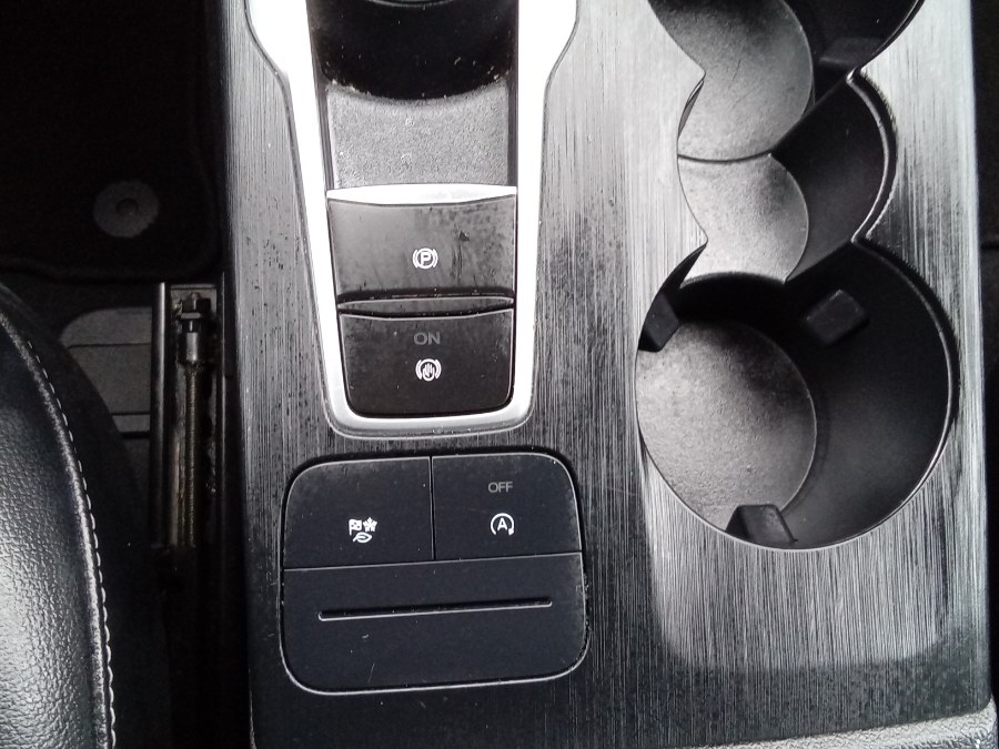 2021 Ford Escape SEL FWD, available for sale in Irvington, New Jersey | NJ Used Cars Center. Irvington, New Jersey 2021 Ford Escape SEL FWD, available for sale in Irvington, New Jersey | NJ Used Cars Center. Irvington, New Jersey