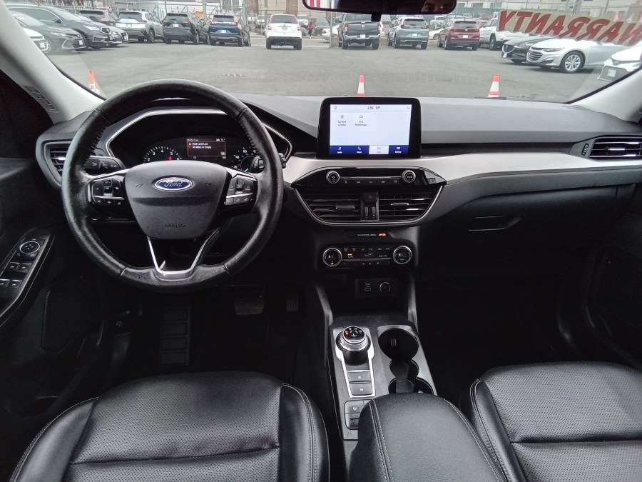 2021 Ford Escape SEL FWD, available for sale in Irvington, New Jersey | NJ Used Cars Center. Irvington, New Jersey 2021 Ford Escape SEL FWD, available for sale in Irvington, New Jersey | NJ Used Cars Center. Irvington, New Jersey