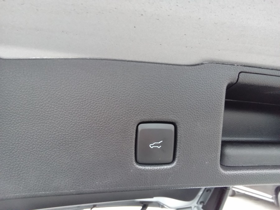 2021 Ford Escape SEL FWD, available for sale in Irvington, New Jersey | NJ Used Cars Center. Irvington, New Jersey 2021 Ford Escape SEL FWD, available for sale in Irvington, New Jersey | NJ Used Cars Center. Irvington, New Jersey