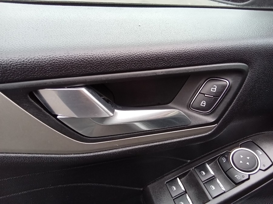 2021 Ford Escape SEL FWD, available for sale in Irvington, New Jersey | NJ Used Cars Center. Irvington, New Jersey 2021 Ford Escape SEL FWD, available for sale in Irvington, New Jersey | NJ Used Cars Center. Irvington, New Jersey