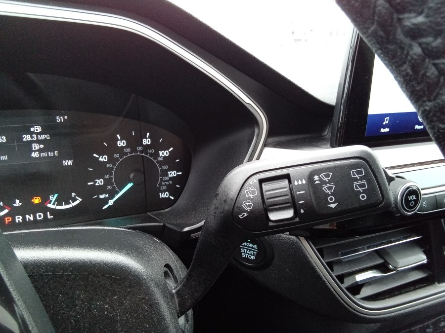 2021 Ford Escape SEL FWD, available for sale in Irvington, New Jersey | NJ Used Cars Center. Irvington, New Jersey 2021 Ford Escape SEL FWD, available for sale in Irvington, New Jersey | NJ Used Cars Center. Irvington, New Jersey