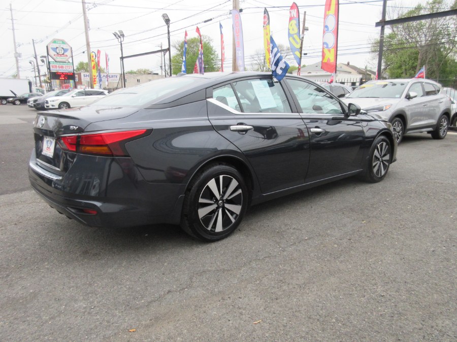 2022 Nissan Altima 2.5 SV Sedan, available for sale in Linden, New Jersey | Route 27 Auto Mall. Linden, New Jersey 2022 Nissan Altima 2.5 SV Sedan, available for sale in Linden, New Jersey | Route 27 Auto Mall. Linden, New Jersey