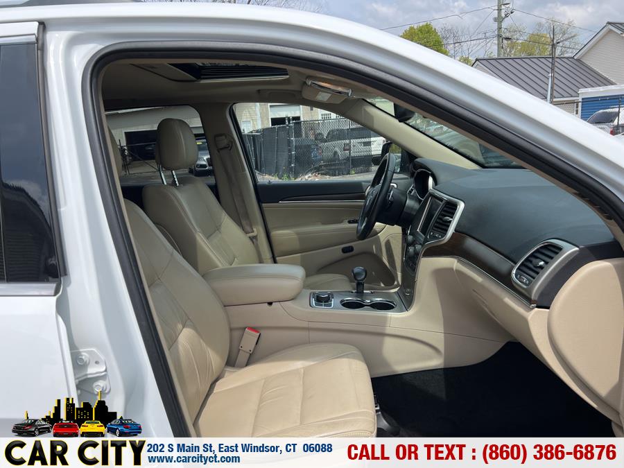 2015 Jeep Grand Cherokee 4WD 4dr Limited, available for sale in East Windsor, Connecticut | Car City LLC. East Windsor, Connecticut 2015 Jeep Grand Cherokee 4WD 4dr Limited, available for sale in East Windsor, Connecticut | Car City LLC. East Windsor, Connecticut