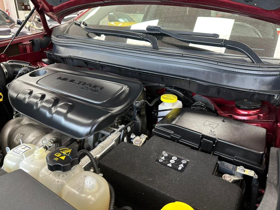 2019 Jeep Cherokee Latitude Plus 4x4, available for sale in Massapequa Park, New York | Power Motors East. Massapequa Park, New York 2019 Jeep Cherokee Latitude Plus 4x4, available for sale in Massapequa Park, New York | Power Motors East. Massapequa Park, New York