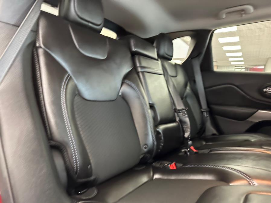 2019 Jeep Cherokee Latitude Plus 4x4, available for sale in Massapequa Park, New York | Power Motors East. Massapequa Park, New York 2019 Jeep Cherokee Latitude Plus 4x4, available for sale in Massapequa Park, New York | Power Motors East. Massapequa Park, New York