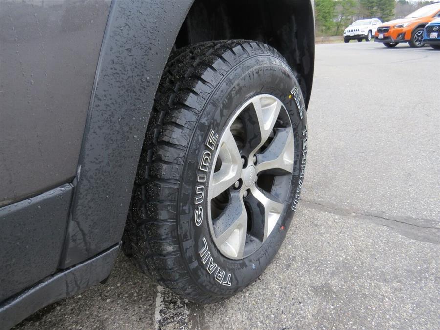 2018 Jeep Cherokee Trailhawk 4x4 4dr SUV, available for sale in Auburn, Maine | Lake City Exports Inc. Auburn, Maine 2018 Jeep Cherokee Trailhawk 4x4 4dr SUV, available for sale in Auburn, Maine | Lake City Exports Inc. Auburn, Maine