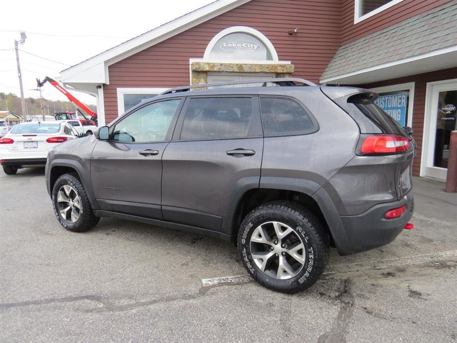 2018 Jeep Cherokee Trailhawk 4x4 4dr SUV, available for sale in Auburn, Maine | Lake City Exports Inc. Auburn, Maine 2018 Jeep Cherokee Trailhawk 4x4 4dr SUV, available for sale in Auburn, Maine | Lake City Exports Inc. Auburn, Maine
