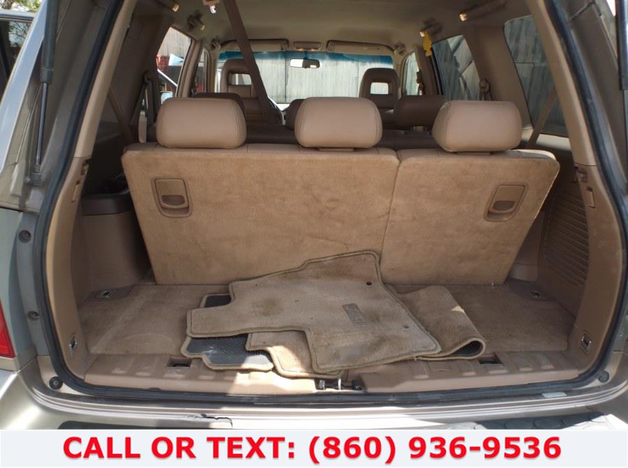 2004 Honda Pilot 4WD EX Auto w/Leather/Nav, available for sale in Hartford, Connecticut | Lee Motors Sales Inc. Hartford, Connecticut 2004 Honda Pilot 4WD EX Auto w/Leather/Nav, available for sale in Hartford, Connecticut | Lee Motors Sales Inc. Hartford, Connecticut