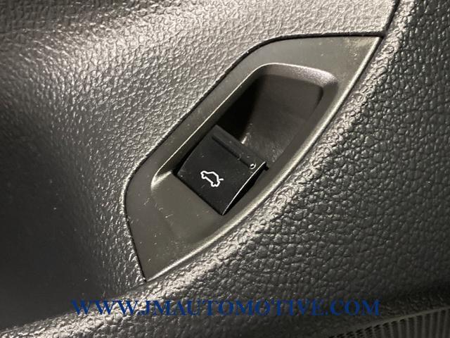 2020 Volkswagen Passat 2.0T R-Line Auto, available for sale in Naugatuck, Connecticut | J&M Automotive Sls&Svc LLC. Naugatuck, Connecticut 2020 Volkswagen Passat 2.0T R-Line Auto, available for sale in Naugatuck, Connecticut | J&M Automotive Sls&Svc LLC. Naugatuck, Connecticut