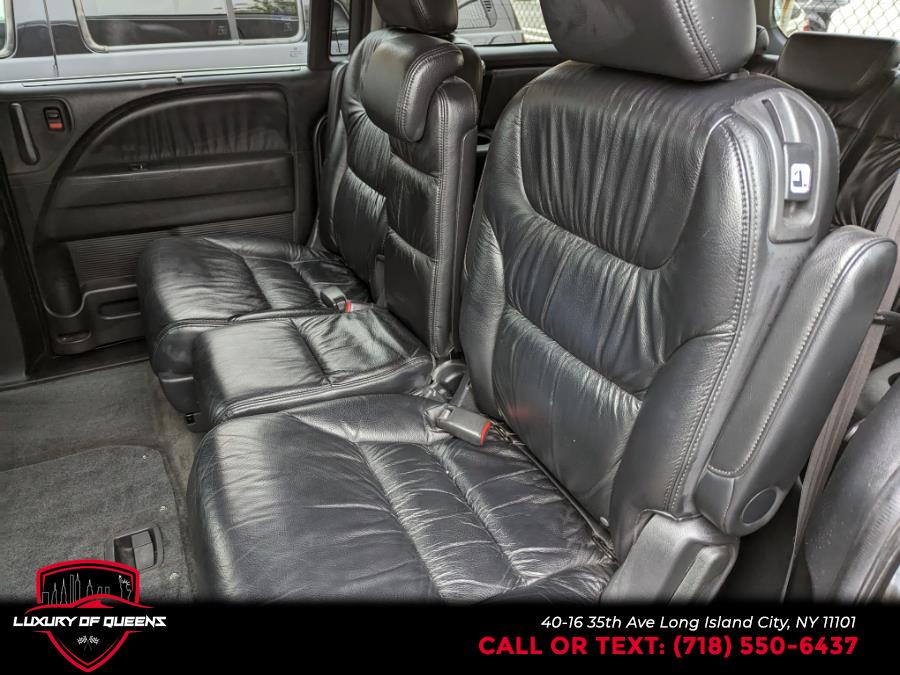 2010 Honda Odyssey 5dr Touring w/RES & Navi, available for sale in Long Island City, New York | Luxury Of Queens. Long Island City, New York 2010 Honda Odyssey 5dr Touring w/RES & Navi, available for sale in Long Island City, New York | Luxury Of Queens. Long Island City, New York