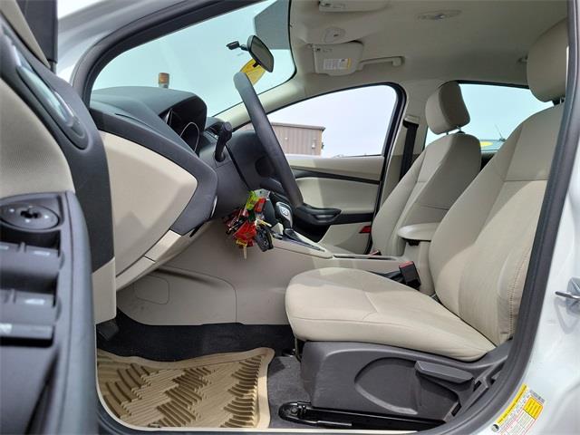 2015 Ford Focus SE, available for sale in Stratford, Connecticut | Wiz Leasing Inc. Stratford, Connecticut 2015 Ford Focus SE, available for sale in Stratford, Connecticut | Wiz Leasing Inc. Stratford, Connecticut