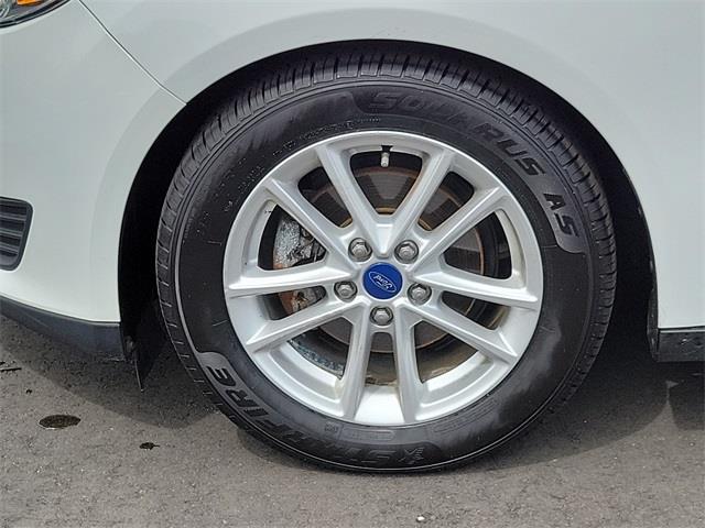 2015 Ford Focus SE, available for sale in Stratford, Connecticut | Wiz Leasing Inc. Stratford, Connecticut 2015 Ford Focus SE, available for sale in Stratford, Connecticut | Wiz Leasing Inc. Stratford, Connecticut