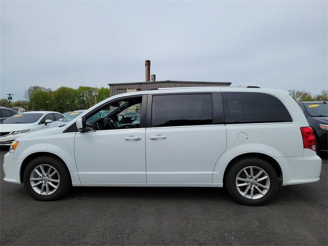 2020 Dodge Grand Caravan SXT, available for sale in Stratford, Connecticut | Wiz Leasing Inc. Stratford, Connecticut 2020 Dodge Grand Caravan SXT, available for sale in Stratford, Connecticut | Wiz Leasing Inc. Stratford, Connecticut
