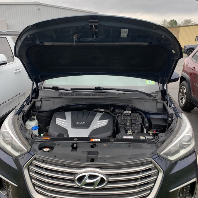 2017 Hyundai Santa Fe SE 3.3L Automatic AWD, available for sale in Brooklyn, New York | Top Line Auto Inc.. Brooklyn, New York 2017 Hyundai Santa Fe SE 3.3L Automatic AWD, available for sale in Brooklyn, New York | Top Line Auto Inc.. Brooklyn, New York