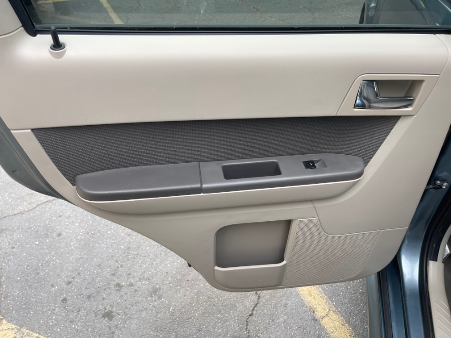 2010 Mercury Mariner 4WD 4dr Premier, available for sale in Huntington Station, New York | My Auto Inc.. Huntington Station, New York 2010 Mercury Mariner 4WD 4dr Premier, available for sale in Huntington Station, New York | My Auto Inc.. Huntington Station, New York