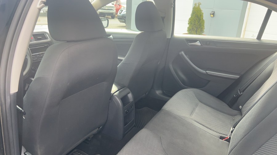 2014 Volkswagen Jetta Sedan 4dr Auto S, available for sale in Waterbury, Connecticut | West End Automotive Center. Waterbury, Connecticut 2014 Volkswagen Jetta Sedan 4dr Auto S, available for sale in Waterbury, Connecticut | West End Automotive Center. Waterbury, Connecticut