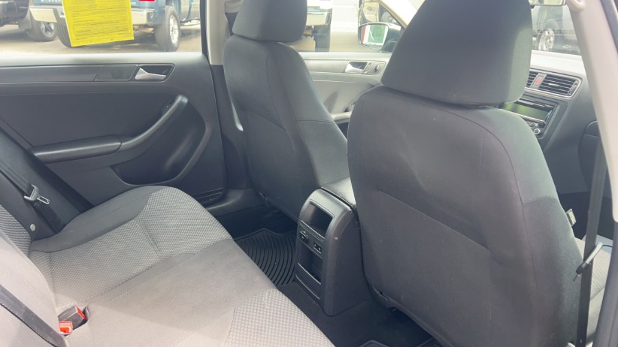 2014 Volkswagen Jetta Sedan 4dr Auto S, available for sale in Waterbury, Connecticut | West End Automotive Center. Waterbury, Connecticut 2014 Volkswagen Jetta Sedan 4dr Auto S, available for sale in Waterbury, Connecticut | West End Automotive Center. Waterbury, Connecticut