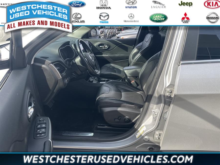2021 Jeep Cherokee Limited, available for sale in White Plains, New York | Westchester Used Vehicles. White Plains, New York 2021 Jeep Cherokee Limited, available for sale in White Plains, New York | Westchester Used Vehicles. White Plains, New York