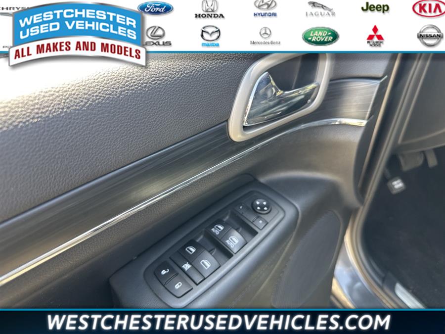 2020 Jeep Grand Cherokee Limited, available for sale in White Plains, New York | Westchester Used Vehicles. White Plains, New York 2020 Jeep Grand Cherokee Limited, available for sale in White Plains, New York | Westchester Used Vehicles. White Plains, New York