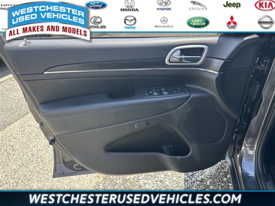 2020 Jeep Grand Cherokee Limited, available for sale in White Plains, New York | Westchester Used Vehicles. White Plains, New York 2020 Jeep Grand Cherokee Limited, available for sale in White Plains, New York | Westchester Used Vehicles. White Plains, New York