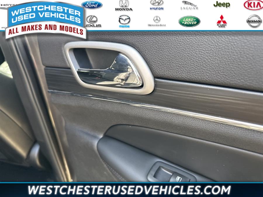 2020 Jeep Grand Cherokee Limited, available for sale in White Plains, New York | Westchester Used Vehicles. White Plains, New York 2020 Jeep Grand Cherokee Limited, available for sale in White Plains, New York | Westchester Used Vehicles. White Plains, New York