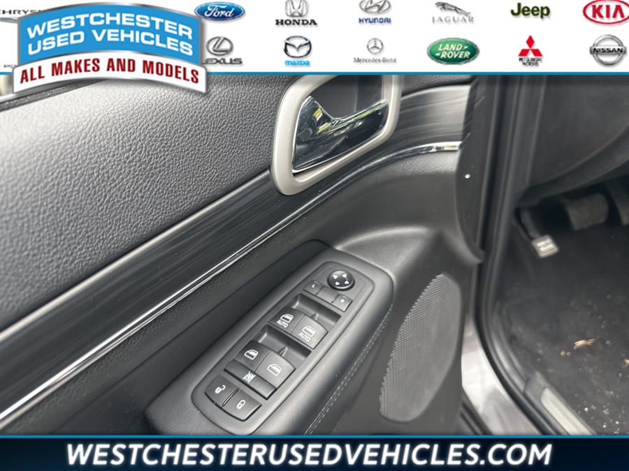 2020 Jeep Grand Cherokee Limited, available for sale in White Plains, New York | Westchester Used Vehicles. White Plains, New York 2020 Jeep Grand Cherokee Limited, available for sale in White Plains, New York | Westchester Used Vehicles. White Plains, New York