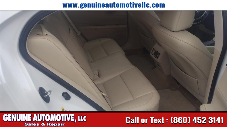 2014 Lexus ES 350 4dr Sdn, available for sale in East Hartford, Connecticut | Genuine Automotive LLC. East Hartford, Connecticut 2014 Lexus ES 350 4dr Sdn, available for sale in East Hartford, Connecticut | Genuine Automotive LLC. East Hartford, Connecticut