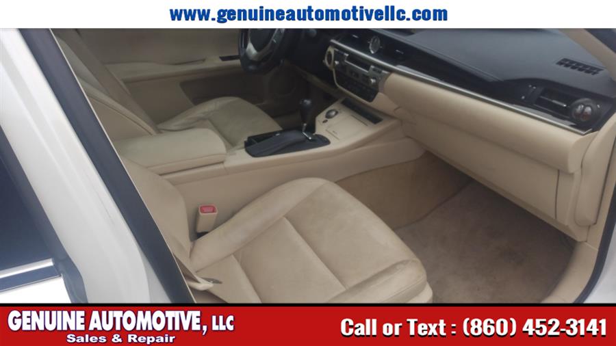 2014 Lexus ES 350 4dr Sdn, available for sale in East Hartford, Connecticut | Genuine Automotive LLC. East Hartford, Connecticut 2014 Lexus ES 350 4dr Sdn, available for sale in East Hartford, Connecticut | Genuine Automotive LLC. East Hartford, Connecticut