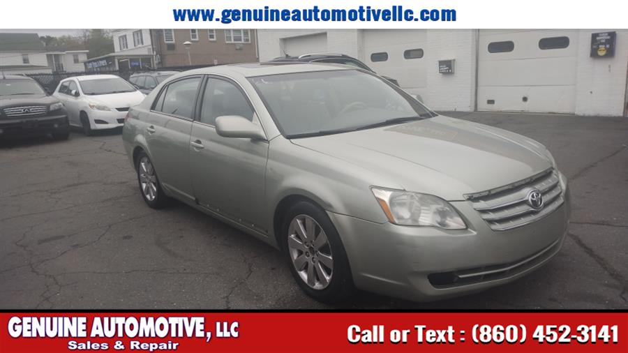 2005 Toyota Avalon 4dr Sdn XLS, available for sale in East Hartford, Connecticut | Genuine Automotive LLC. East Hartford, Connecticut 2005 Toyota Avalon 4dr Sdn XLS, available for sale in East Hartford, Connecticut | Genuine Automotive LLC. East Hartford, Connecticut