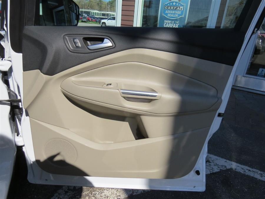 2018 Ford Escape SEL AWD 4dr SUV, available for sale in Auburn, Maine | Lake City Exports Inc. Auburn, Maine 2018 Ford Escape SEL AWD 4dr SUV, available for sale in Auburn, Maine | Lake City Exports Inc. Auburn, Maine