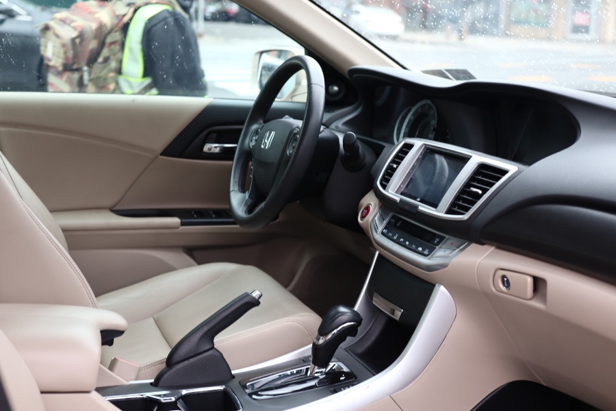 2015 Honda Accord Sedan 4dr V6 Auto EX-L, available for sale in Jamaica, New York | Hillside Auto Mall Inc.. Jamaica, New York 2015 Honda Accord Sedan 4dr V6 Auto EX-L, available for sale in Jamaica, New York | Hillside Auto Mall Inc.. Jamaica, New York