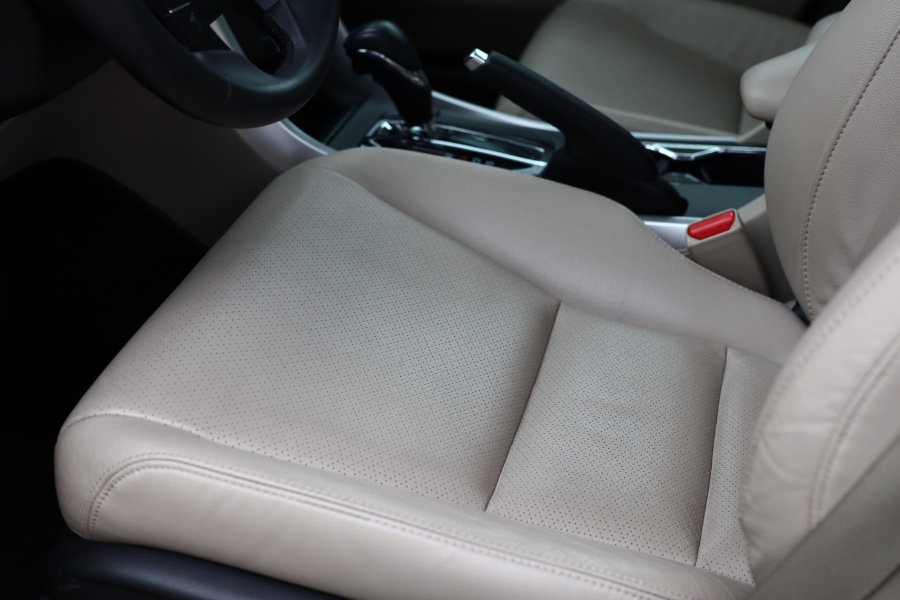 2015 Honda Accord Sedan 4dr V6 Auto EX-L, available for sale in Jamaica, New York | Hillside Auto Mall Inc.. Jamaica, New York 2015 Honda Accord Sedan 4dr V6 Auto EX-L, available for sale in Jamaica, New York | Hillside Auto Mall Inc.. Jamaica, New York