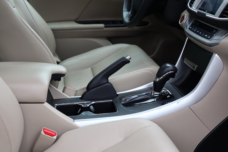 2015 Honda Accord Sedan 4dr V6 Auto EX-L, available for sale in Jamaica, New York | Hillside Auto Mall Inc.. Jamaica, New York 2015 Honda Accord Sedan 4dr V6 Auto EX-L, available for sale in Jamaica, New York | Hillside Auto Mall Inc.. Jamaica, New York