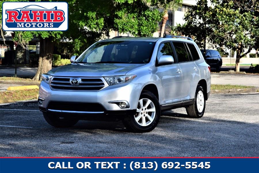 Used Toyota Highlander FWD 4dr V6 Base (Natl) 2011 | Rahib Motors. Winter Park, Florida