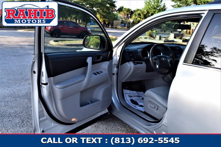 2011 Toyota Highlander FWD 4dr V6 Base (Natl), available for sale in Winter Park, Florida | Rahib Motors. Winter Park, Florida 2011 Toyota Highlander FWD 4dr V6 Base (Natl), available for sale in Winter Park, Florida | Rahib Motors. Winter Park, Florida