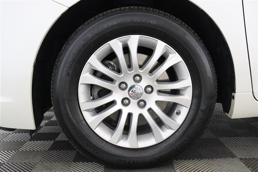2017 Toyota Sienna XLE 8 PASS, available for sale in Paterson, New Jersey | Fast Track Motors. Paterson, New Jersey 2017 Toyota Sienna XLE 8 PASS, available for sale in Paterson, New Jersey | Fast Track Motors. Paterson, New Jersey