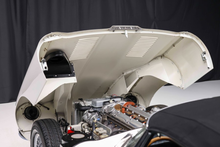 1964 Jaguar XKE Series 1, available for sale in North Salem, New York | Meccanic Shop North Inc. North Salem, New York 1964 Jaguar XKE Series 1, available for sale in North Salem, New York | Meccanic Shop North Inc. North Salem, New York