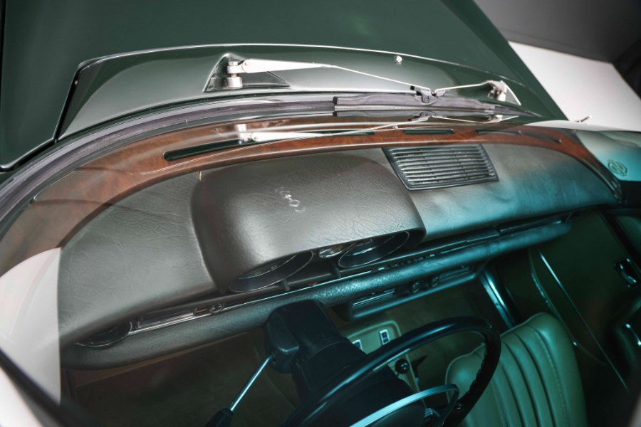 1970 Mercedes-Benz 300SEL 4dr Sedan, available for sale in North Salem, New York | Meccanic Shop North Inc. North Salem, New York 1970 Mercedes-Benz 300SEL 4dr Sedan, available for sale in North Salem, New York | Meccanic Shop North Inc. North Salem, New York