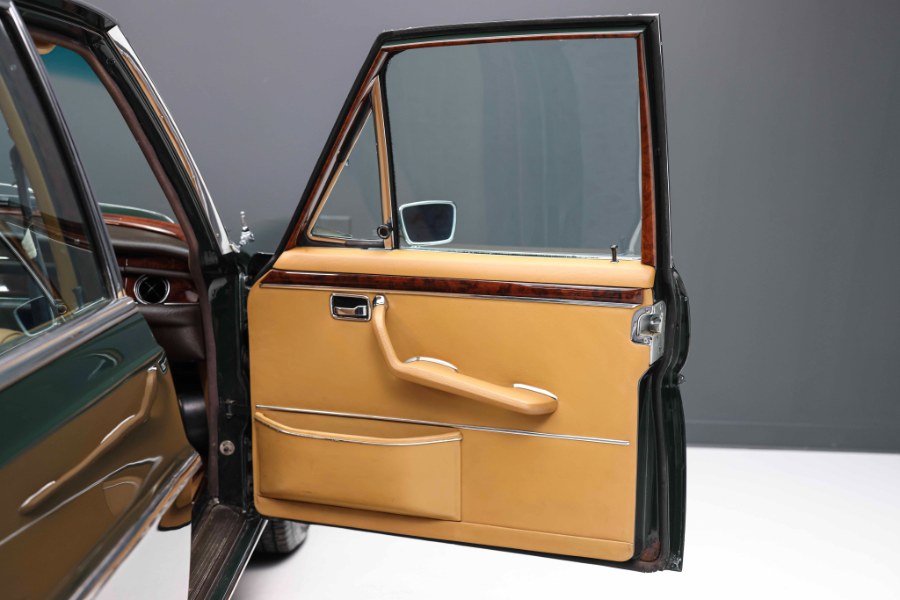 1970 Mercedes-Benz 300SEL 4dr Sedan, available for sale in North Salem, New York | Meccanic Shop North Inc. North Salem, New York 1970 Mercedes-Benz 300SEL 4dr Sedan, available for sale in North Salem, New York | Meccanic Shop North Inc. North Salem, New York