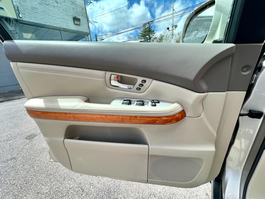 2005 Lexus RX 330 4dr SUV AWD, available for sale in Manchester, New Hampshire | Second Street Auto Sales Inc. Manchester, New Hampshire 2005 Lexus RX 330 4dr SUV AWD, available for sale in Manchester, New Hampshire | Second Street Auto Sales Inc. Manchester, New Hampshire