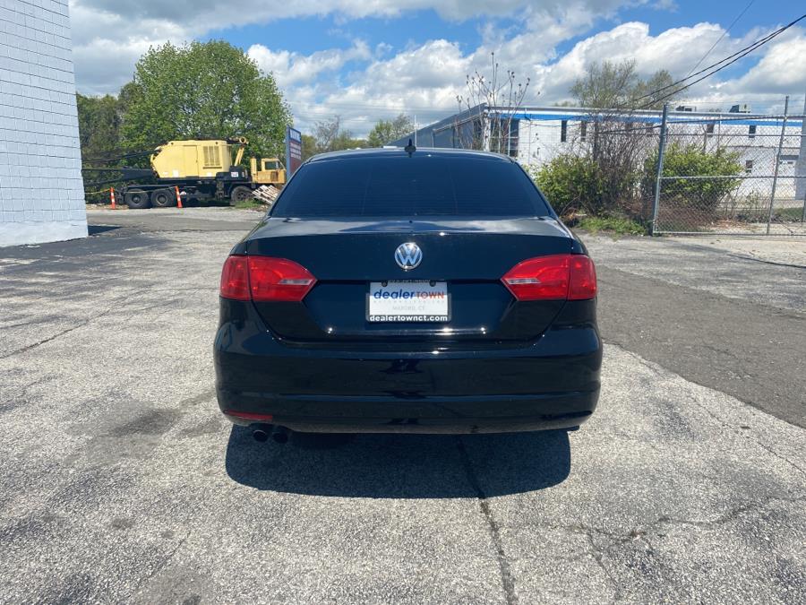 2014 Volkswagen Jetta Sedan 4dr Auto SE PZEV, available for sale in Milford, Connecticut | Dealertown Auto Wholesalers. Milford, Connecticut 2014 Volkswagen Jetta Sedan 4dr Auto SE PZEV, available for sale in Milford, Connecticut | Dealertown Auto Wholesalers. Milford, Connecticut