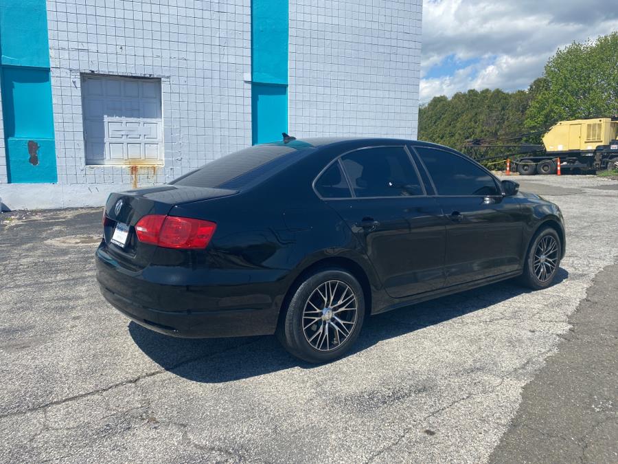 2014 Volkswagen Jetta Sedan 4dr Auto SE PZEV, available for sale in Milford, Connecticut | Dealertown Auto Wholesalers. Milford, Connecticut 2014 Volkswagen Jetta Sedan 4dr Auto SE PZEV, available for sale in Milford, Connecticut | Dealertown Auto Wholesalers. Milford, Connecticut