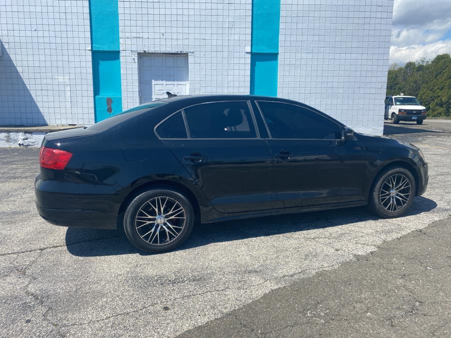 2014 Volkswagen Jetta Sedan 4dr Auto SE PZEV, available for sale in Milford, Connecticut | Dealertown Auto Wholesalers. Milford, Connecticut 2014 Volkswagen Jetta Sedan 4dr Auto SE PZEV, available for sale in Milford, Connecticut | Dealertown Auto Wholesalers. Milford, Connecticut