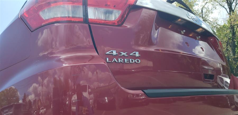2011 Jeep Grand Cherokee 4WD 4dr Laredo, available for sale in Little Ferry, New Jersey | Victoria Preowned Autos Inc. Little Ferry, New Jersey 2011 Jeep Grand Cherokee 4WD 4dr Laredo, available for sale in Little Ferry, New Jersey | Victoria Preowned Autos Inc. Little Ferry, New Jersey
