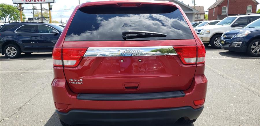 2011 Jeep Grand Cherokee 4WD 4dr Laredo, available for sale in Little Ferry, New Jersey | Victoria Preowned Autos Inc. Little Ferry, New Jersey 2011 Jeep Grand Cherokee 4WD 4dr Laredo, available for sale in Little Ferry, New Jersey | Victoria Preowned Autos Inc. Little Ferry, New Jersey