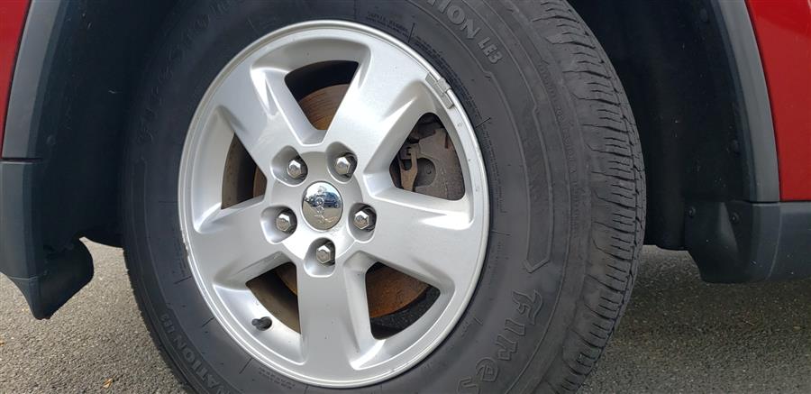 2011 Jeep Grand Cherokee 4WD 4dr Laredo, available for sale in Little Ferry, New Jersey | Victoria Preowned Autos Inc. Little Ferry, New Jersey 2011 Jeep Grand Cherokee 4WD 4dr Laredo, available for sale in Little Ferry, New Jersey | Victoria Preowned Autos Inc. Little Ferry, New Jersey