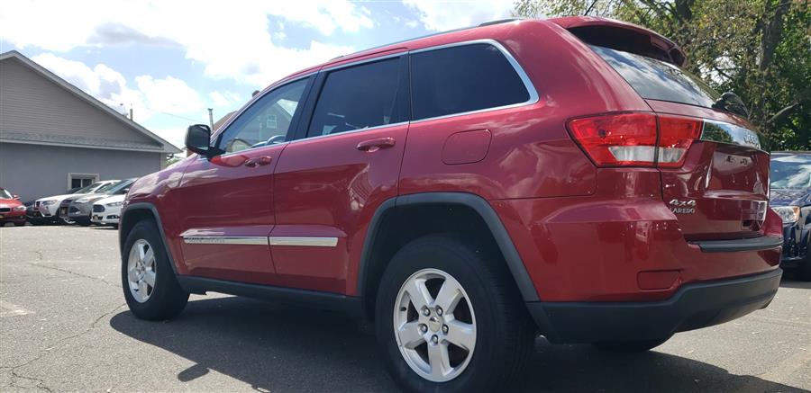 2011 Jeep Grand Cherokee 4WD 4dr Laredo, available for sale in Little Ferry, New Jersey | Victoria Preowned Autos Inc. Little Ferry, New Jersey 2011 Jeep Grand Cherokee 4WD 4dr Laredo, available for sale in Little Ferry, New Jersey | Victoria Preowned Autos Inc. Little Ferry, New Jersey